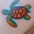 Petite tortue le tatouage multicolore