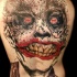 Tatuaje en la espalda, Joker único de color con murciélagos en los ojos