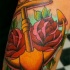 ancoraggio tradizionale tatuaggio con rose