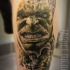 Traditionellstil farbiger Bizeps Tattoo des irren Hulk nach Taquet Michael