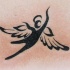 Tatuaje  de silueta de ángel tribal