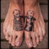 Tatuaje en los pies,
pareja de esqueletos bonitos