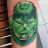 Typisch gemalter farbiger Hulks Kopf Tattoo
