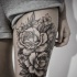 Tatuaje en el muslo, 
bouquet de rosas simples no pintado