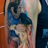 Tatuaje en el brazo, mujer pin up llamativa bailarina