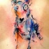Tatuaggio carino sulla schiena il cane colorato