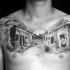 Tatuaje en el pecho,  calle occidental de colores blanco y negro