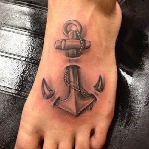 Tatuaje en el pie, ancla gris, estilo tradicional