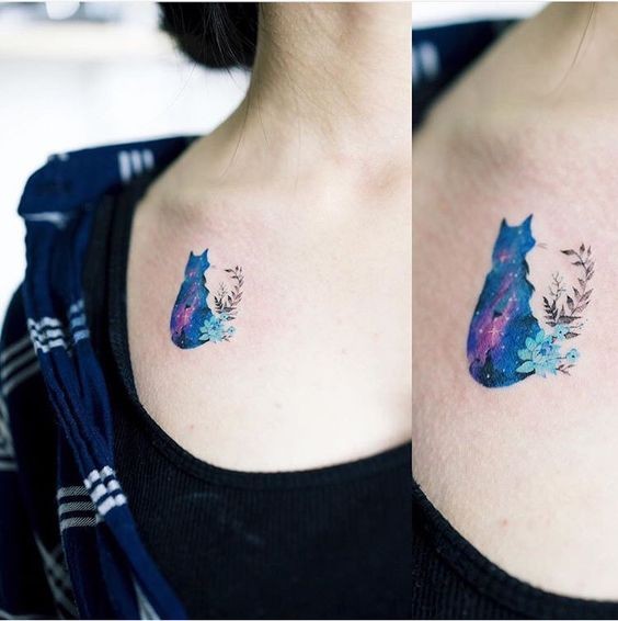 Típico para tatuagem de menina de gato com estrelas e flores