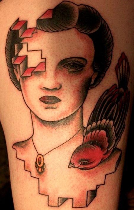 Tatuaje en la pierna, retrato roto de mujer con pájaro, estilo vintage