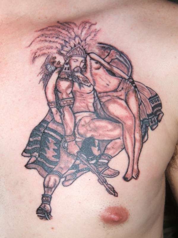 Tatuaje  de guerrero que rescata a mujer en el pecho