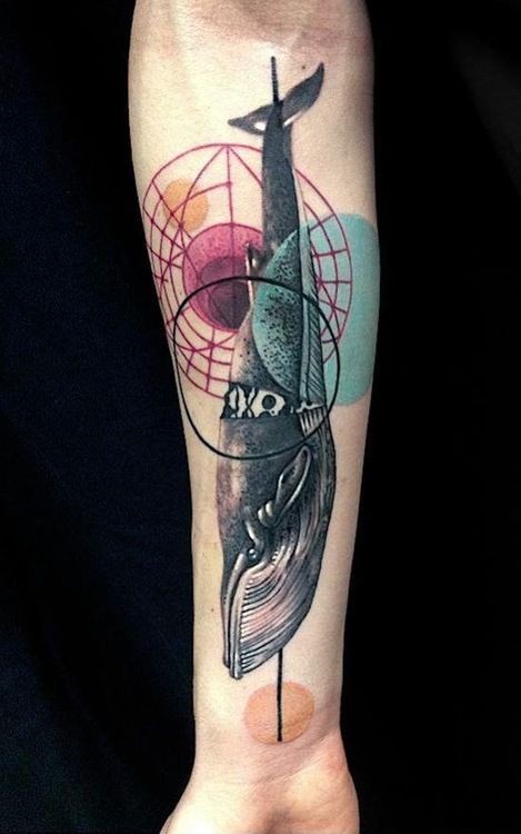 Tatuaggio simpatico sul braccio la balena & i cerchi